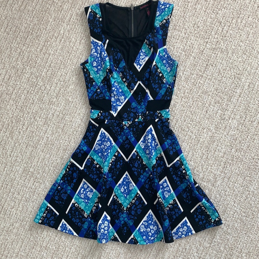 Mesh panel print dress